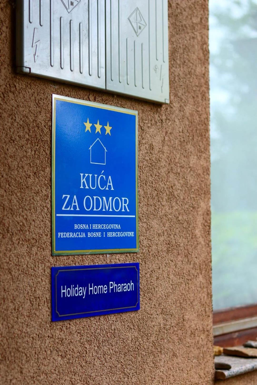 Holiday Home Pharaoh Visoko Kültér fotó